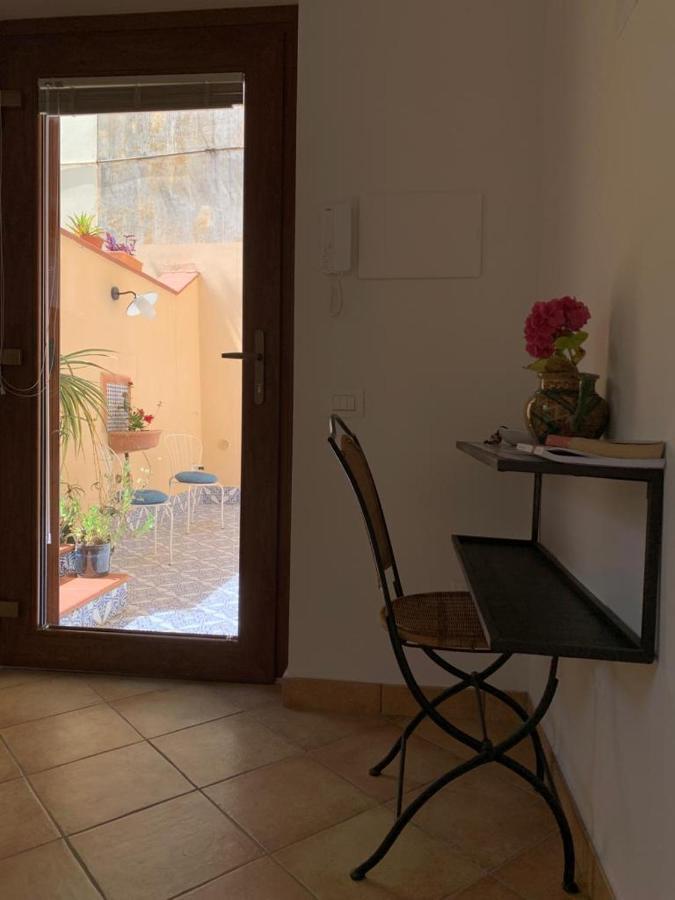La Stanza In Giardino Bed & Breakfast Cava deʼ Tirreni Eksteriør bilde